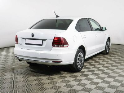 Volkswagen Polo, 1.6 л, МКПП, 2017 фото 6