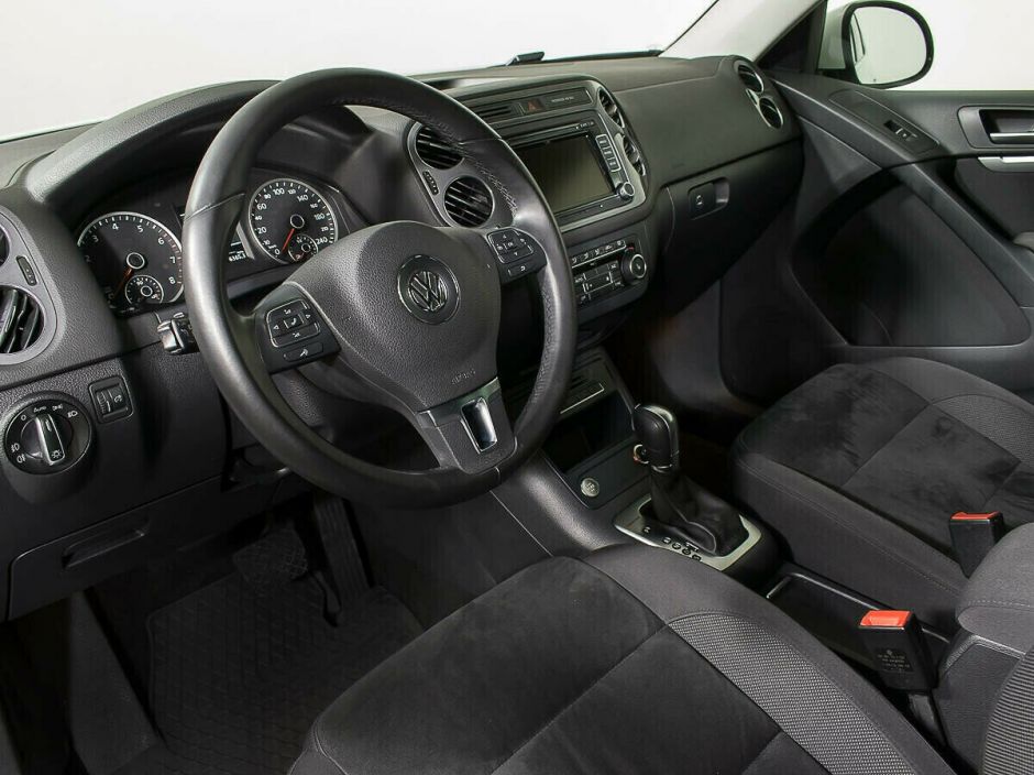 Volkswagen Tiguan, 2.0 л, АТ, 2014 фото 1