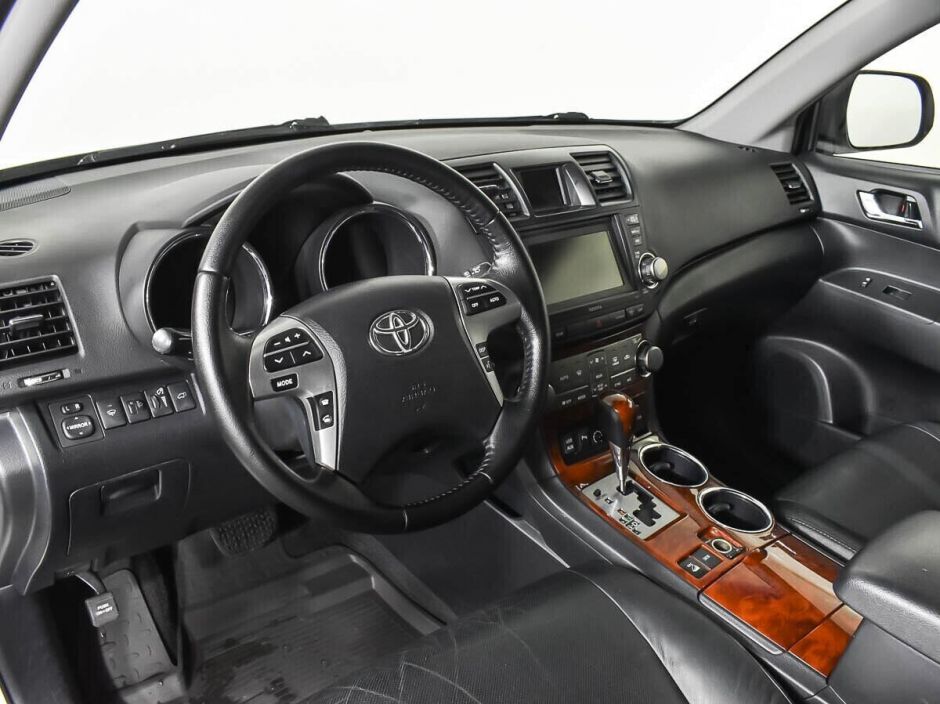 Toyota Highlander, 3.5 л, АТ, 2011 фото 7