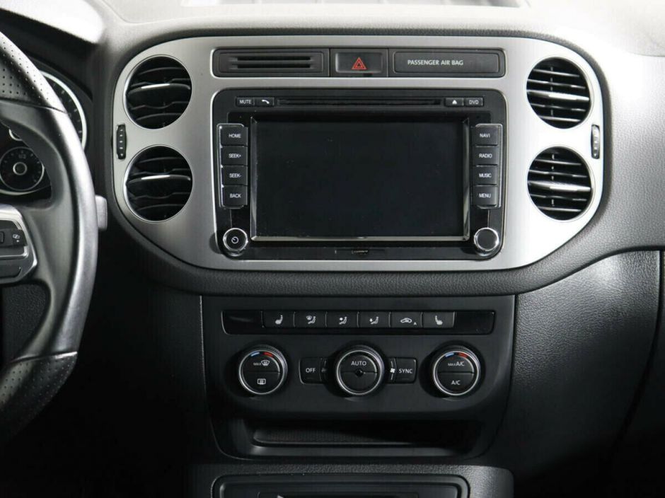 Volkswagen Tiguan, 2.0 л, АТ, 2013 фото 9