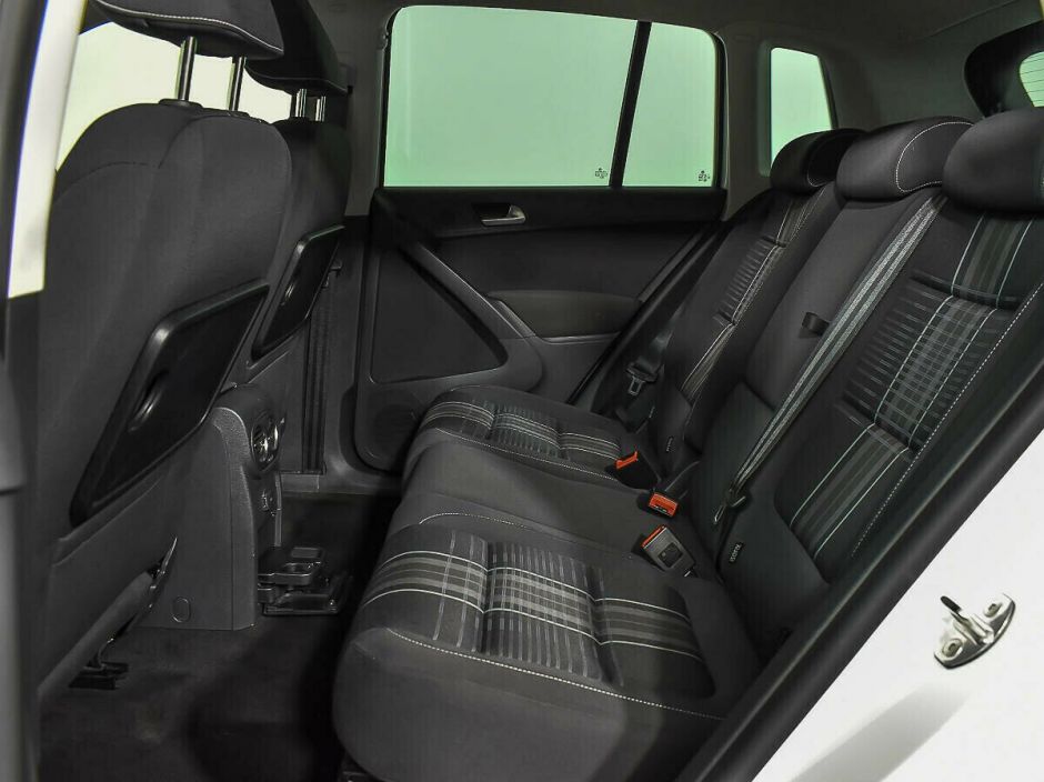 Volkswagen Tiguan, 1.4 л, Робот, 2012 фото 8
