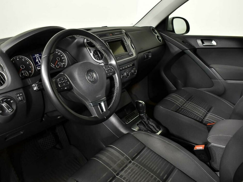 Volkswagen Tiguan, 1.4 л, Робот, 2012 фото 1