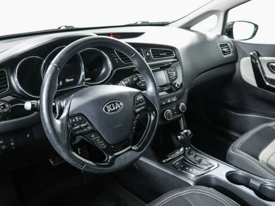 Kia Ceed, 1.6 л, АТ, 2012 фото 2