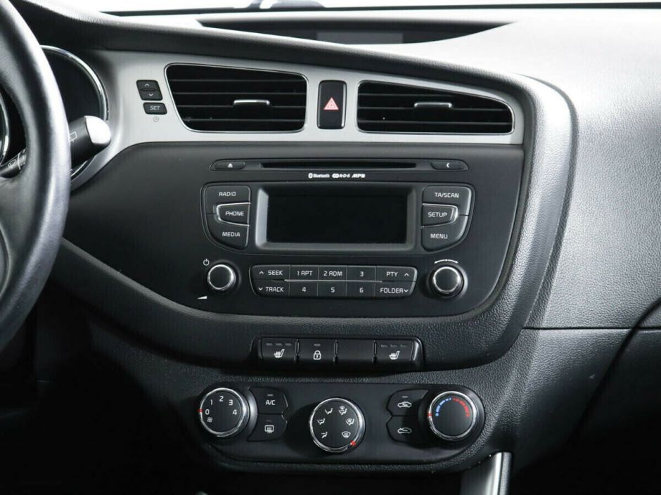 Kia Ceed, 1.6 л, АТ, 2014 фото 2