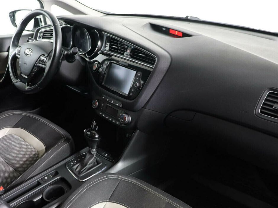 Kia Ceed, 1.6 л, Робот, 2016 фото 2