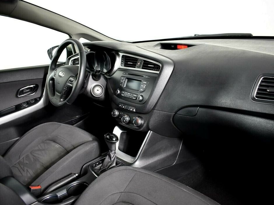 Kia Ceed, 1.6 л, АТ, 2015 фото 1