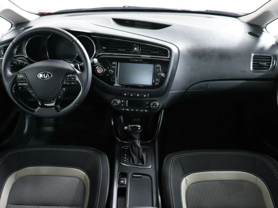 Kia Ceed, 1.6 л, Робот, 2017 фото 10