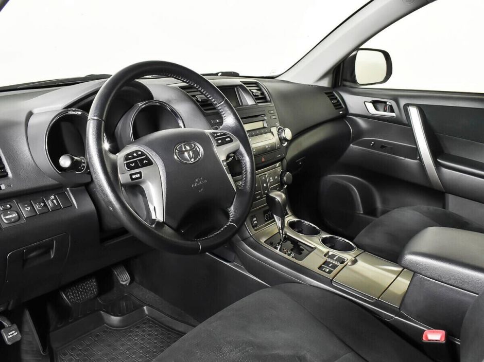 Toyota Highlander, 3.5 л, АТ, 2012 фото 7