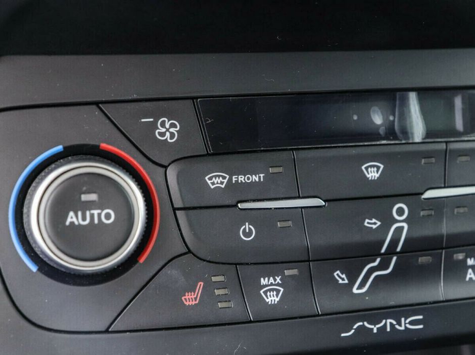 Ford Focus, 1.6 л, Робот, 2017 фото 9