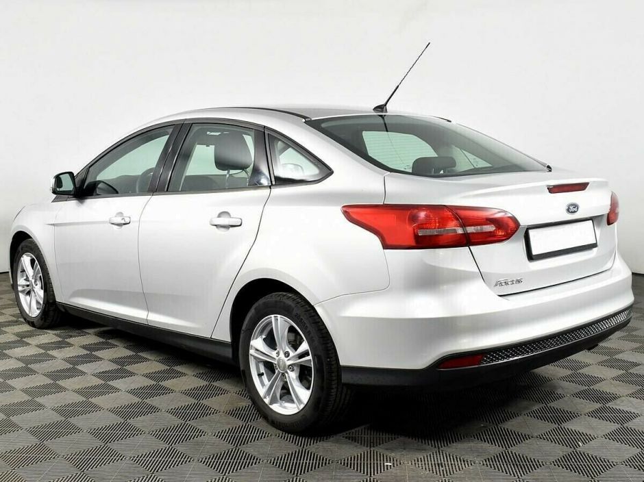 Ford Focus, 1.6 л, Робот, 2015 фото 5