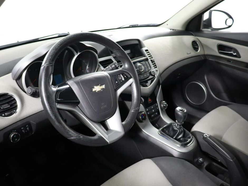 Chevrolet Cruze, 1.6 л, МТ, 2012 фото 2