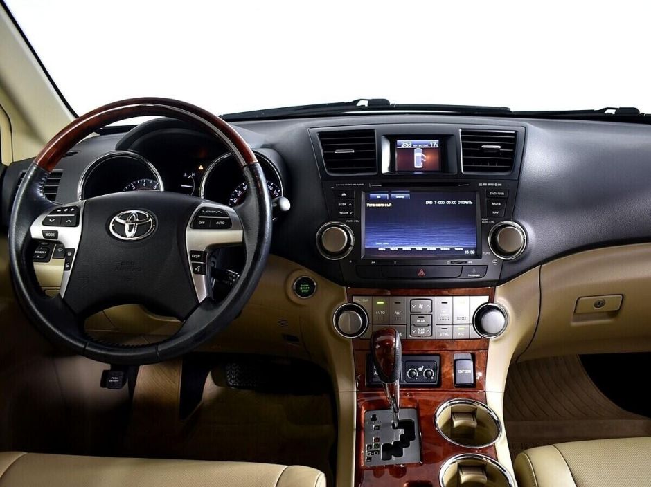 Toyota Highlander, 3.5 л, АТ, 2013 фото 8