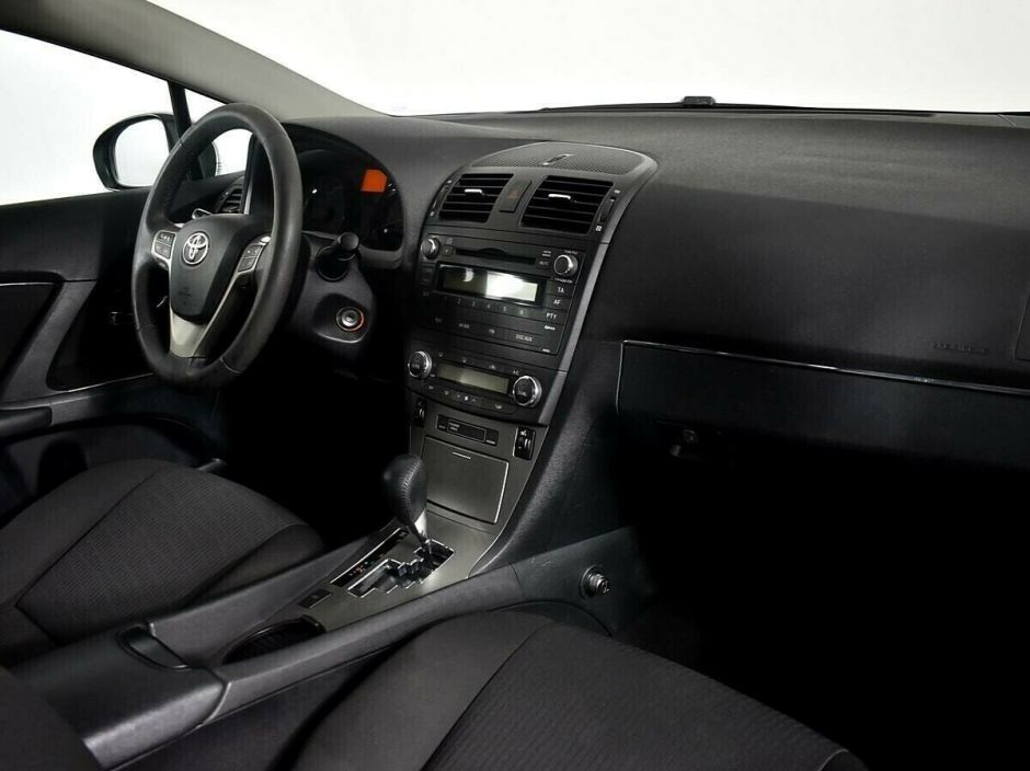 Toyota Avensis, 1.8 л, Вариатор, 2010 фото 1