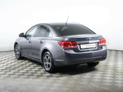 Chevrolet Cruze, 1.8 л, МКПП, 2011 фото 5