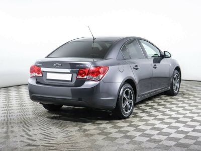 Chevrolet Cruze, 1.8 л, МКПП, 2011 фото 6