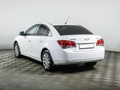 Chevrolet Cruze, 1.8 л, МКПП, 2011 фото 6