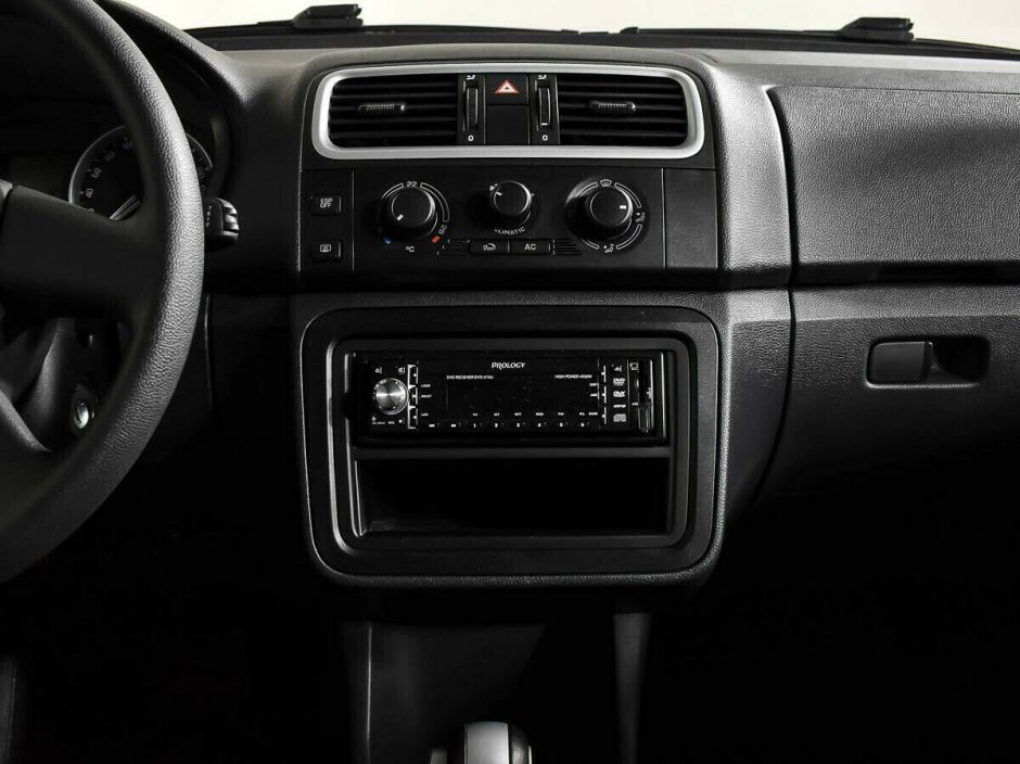 Skoda Fabia, 1.6 л, АТ, 2009 фото 2