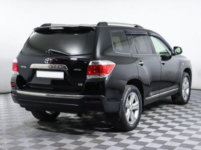 Toyota Highlander, 3.5 л, АКПП, 2013 фото 4