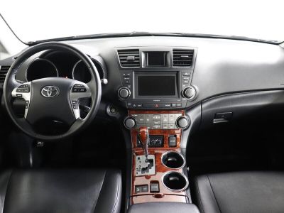 Toyota Highlander, 3.5 л, АКПП, 2013 фото 8