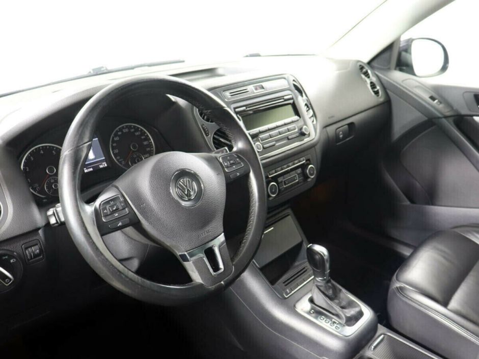 Volkswagen Tiguan, 2.0 л, АТ, 2013 фото 8