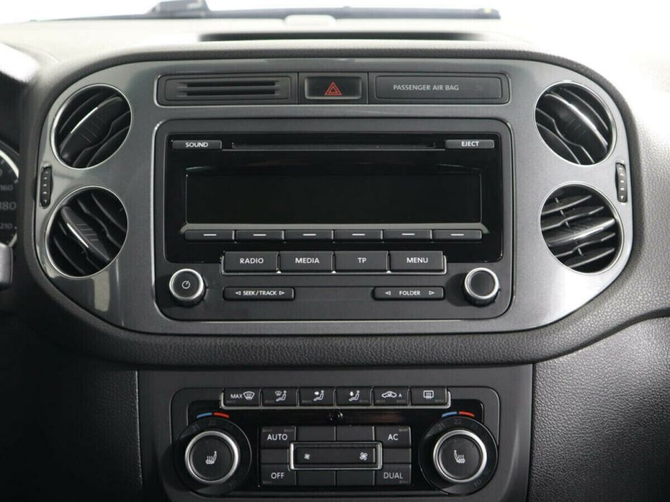 Volkswagen Tiguan, 2.0 л, АТ, 2013 фото 1