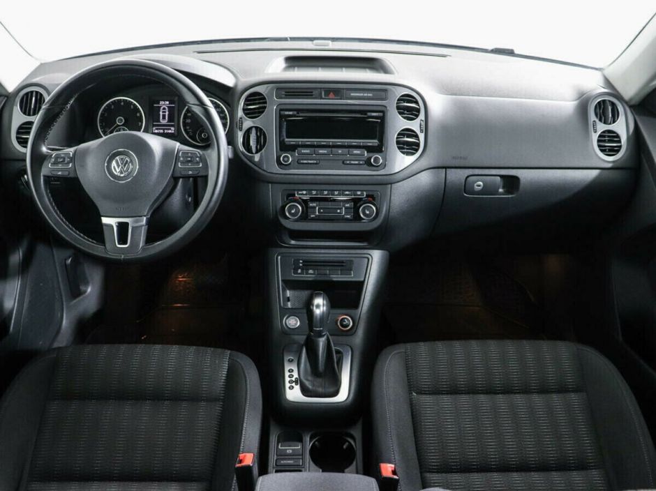 Volkswagen Tiguan, 2.0 л, АТ, 2012 фото 8