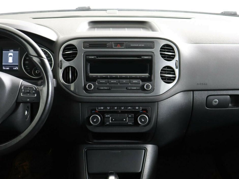 Volkswagen Tiguan, 2.0 л, АТ, 2013 фото 8