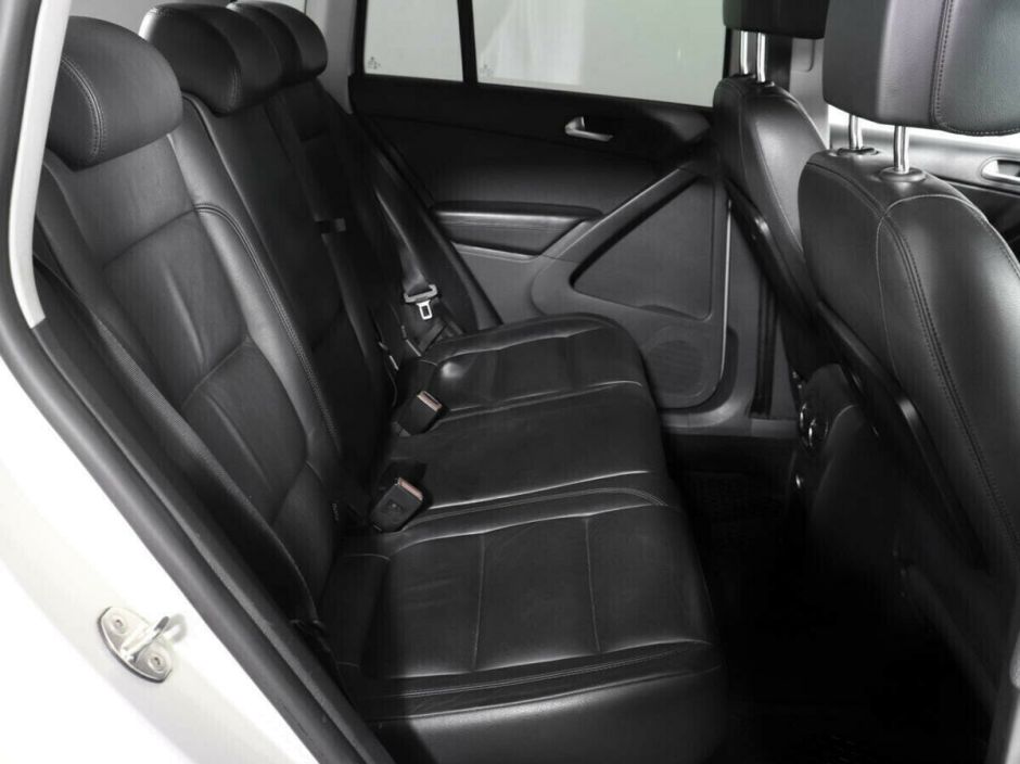 Volkswagen Tiguan, 2.0 л, АТ, 2013 фото 1