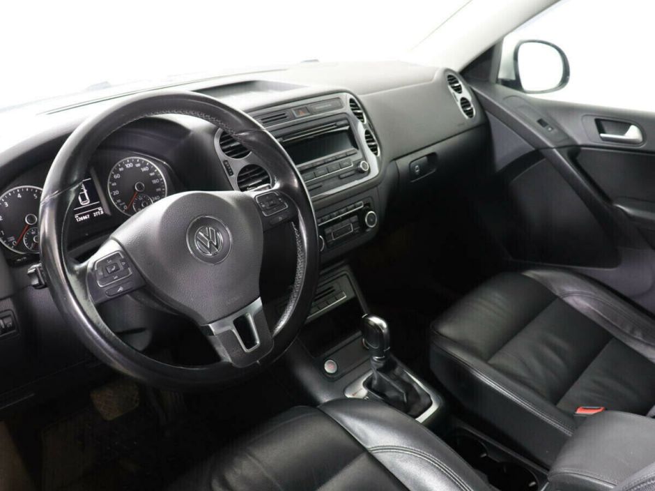 Volkswagen Tiguan, 2.0 л, АТ, 2012 фото 7