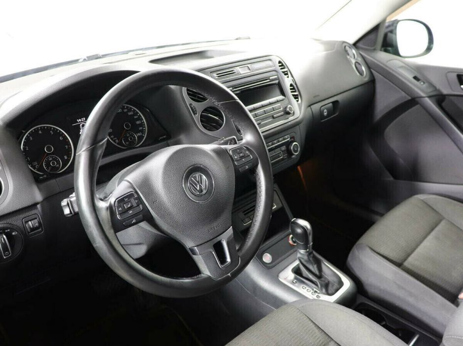 Volkswagen Tiguan, 2.0 л, АТ, 2012 фото 7
