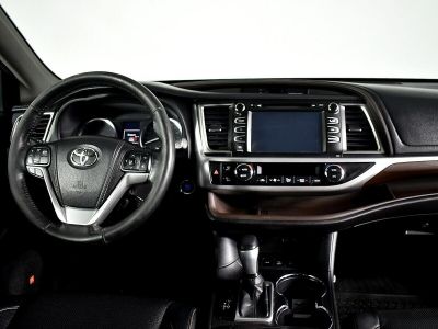 Toyota Highlander, 3.5 л, АКПП, 2014 фото 8