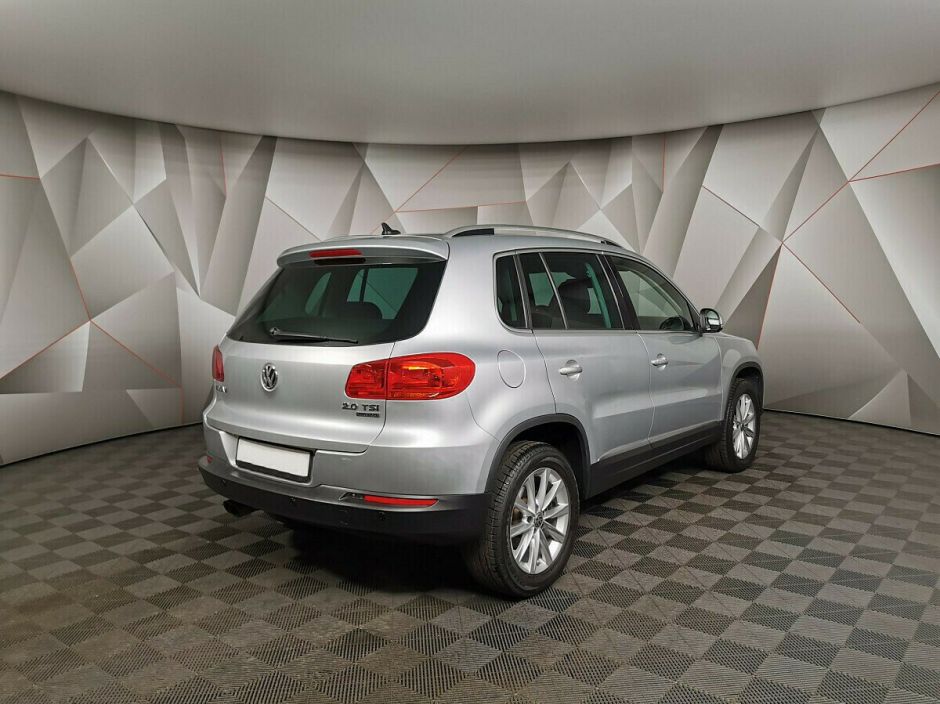 Volkswagen Tiguan, 2.0 л, АТ, 2012 фото 4