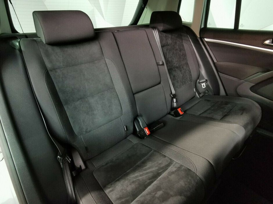 Volkswagen Tiguan, 2.0 л, АТ, 2012 фото 9