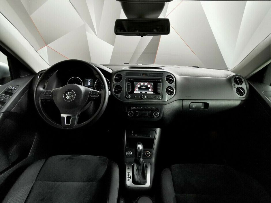 Volkswagen Tiguan, 2.0 л, АТ, 2012 фото 2