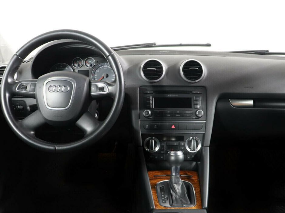 Audi A3, 1.2 л, Робот, 2011 фото 7