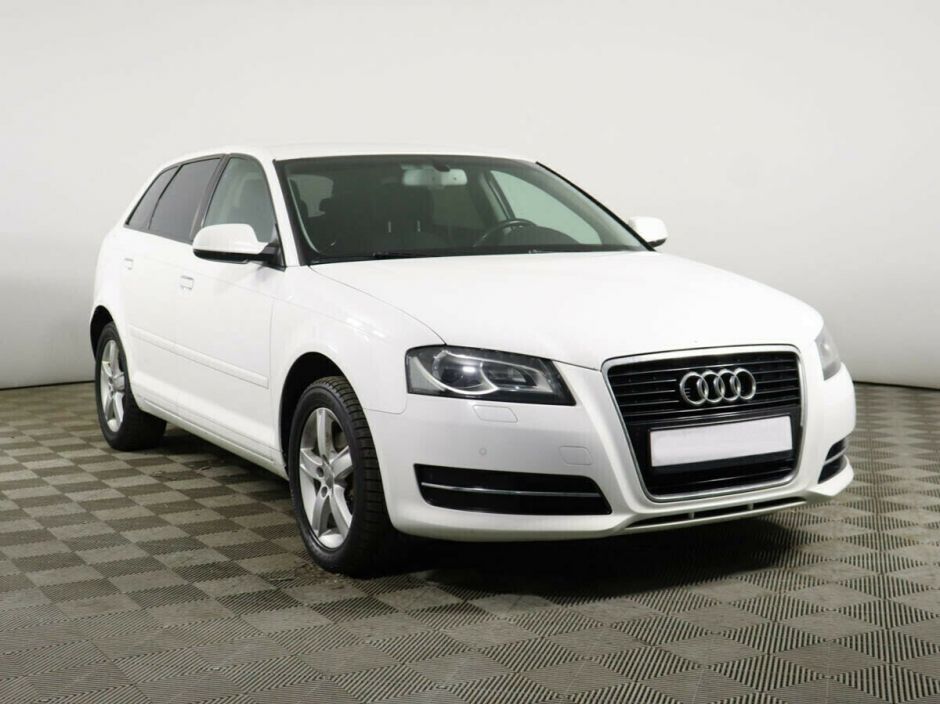 Audi A3, 1.2 л, Робот, 2011 фото 4