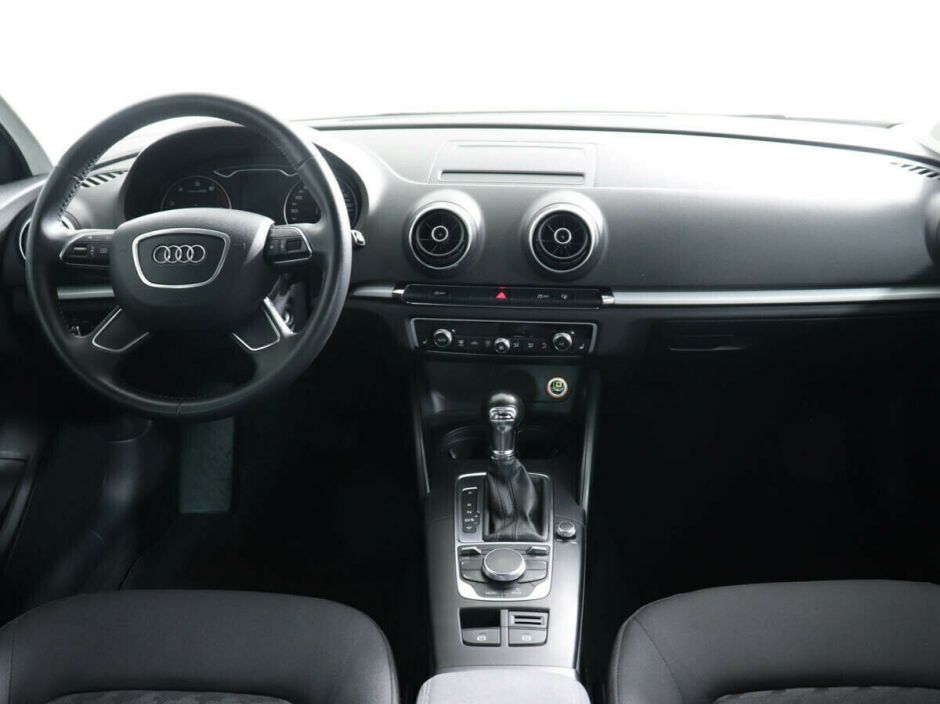 Audi A3, 1.4 л, Робот, 2013 фото 8