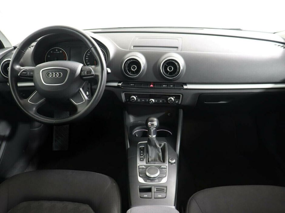 Audi A3, 1.4 л, Робот, 2013 фото 8