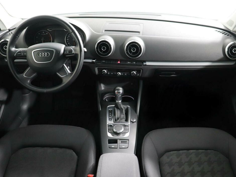 Audi A3, 1.4 л, Робот, 2013 фото 8