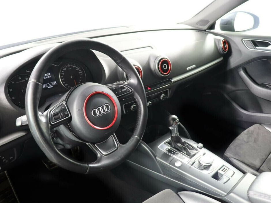 Audi A3, 1.8 л, Робот, 2013 фото 7