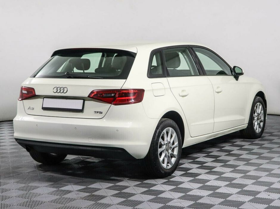 Audi A3, 1.2 л, Робот, 2014 фото 6