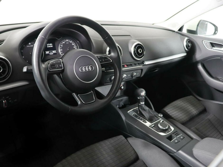 Audi A3, 1.4 л, Робот, 2014 фото 7
