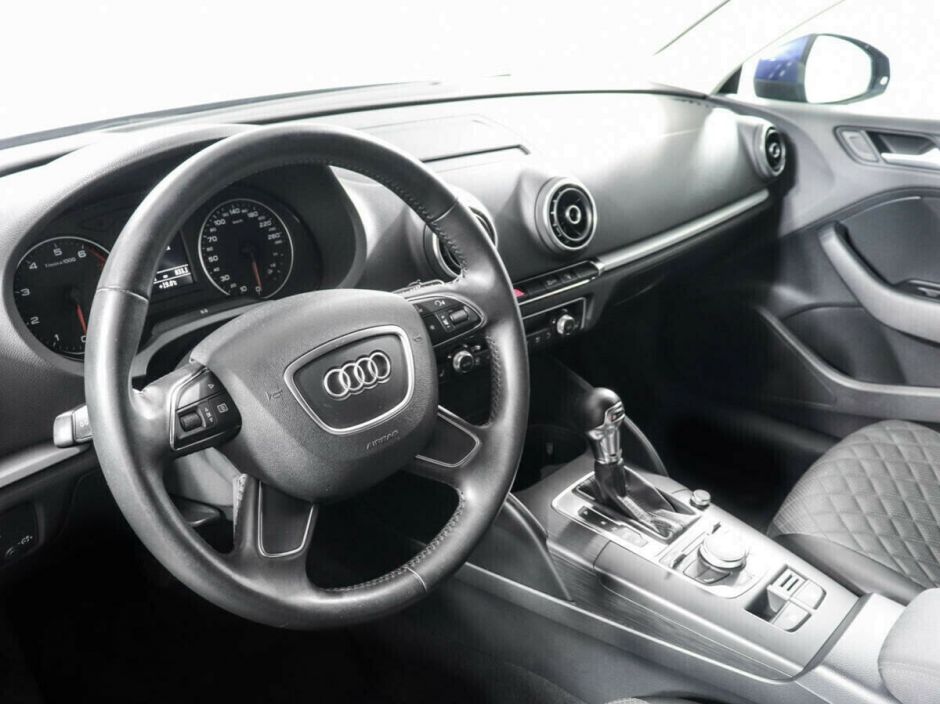 Audi A3, 1.4 л, Робот, 2013 фото 7
