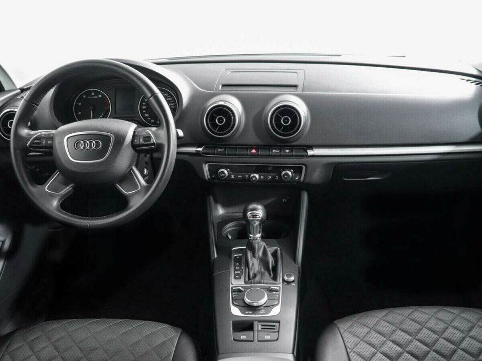 Audi A3, 1.4 л, Робот, 2013 фото 8