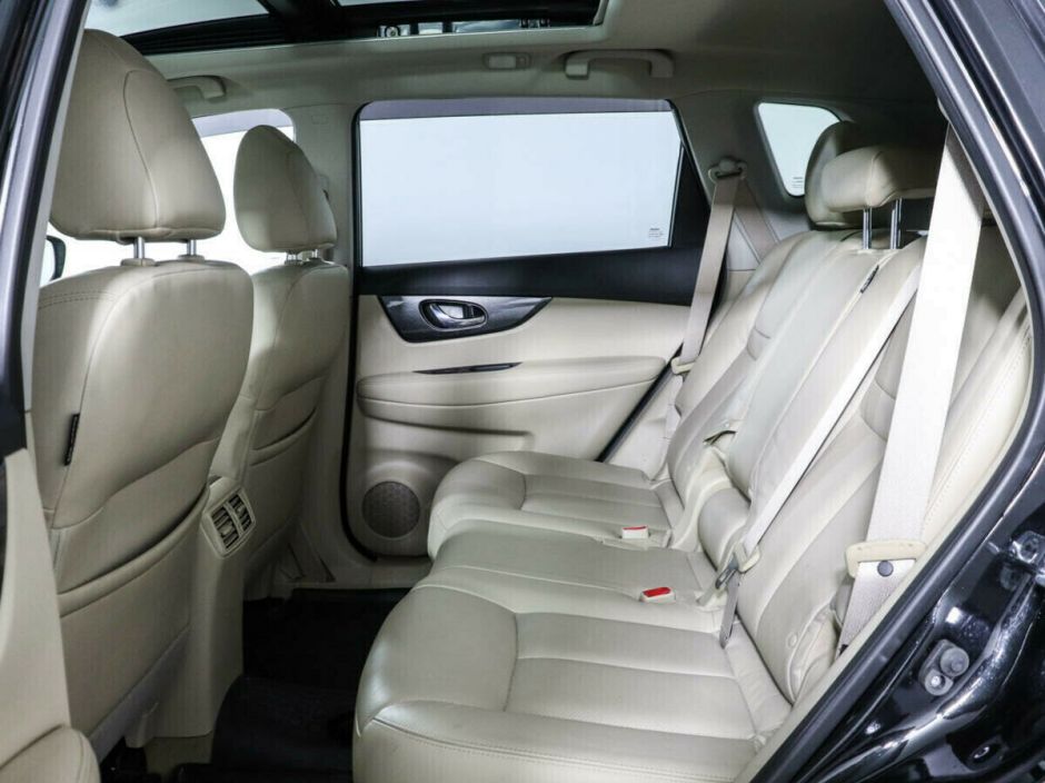 Nissan X-Trail, 2.5 л, Вариатор, 2016 фото 1