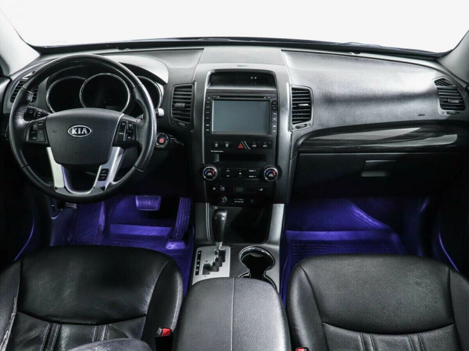 Kia Sorento, 2.0 л, АТ, 2011 фото 8