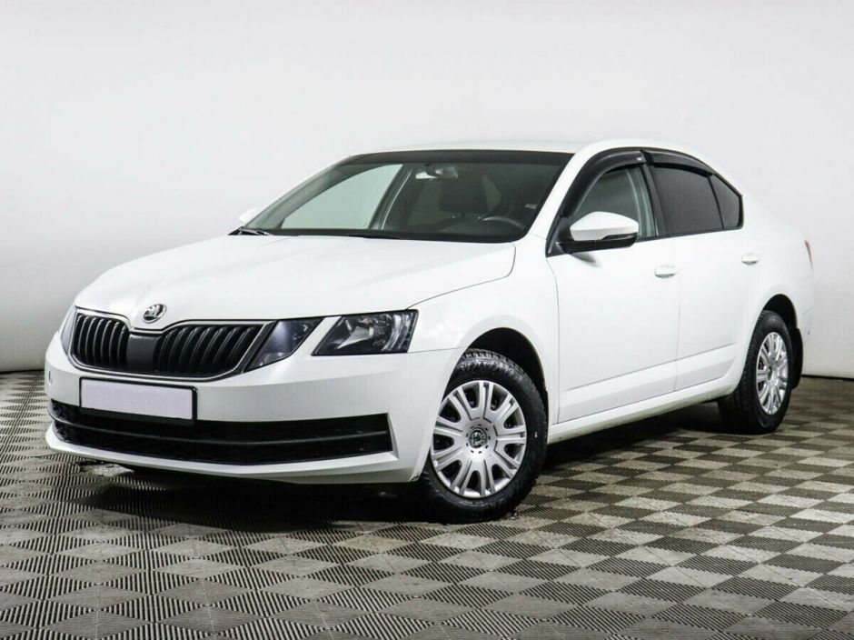 Skoda Octavia, 1.6 л, АТ, 2019 фото 3