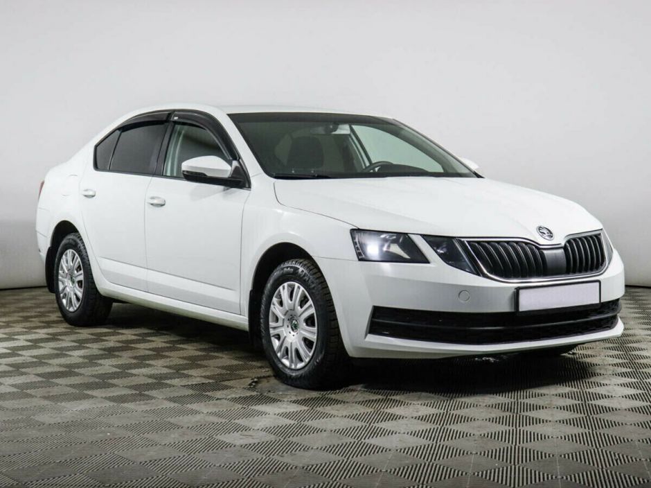 Skoda Octavia, 1.6 л, АТ, 2019 фото 4