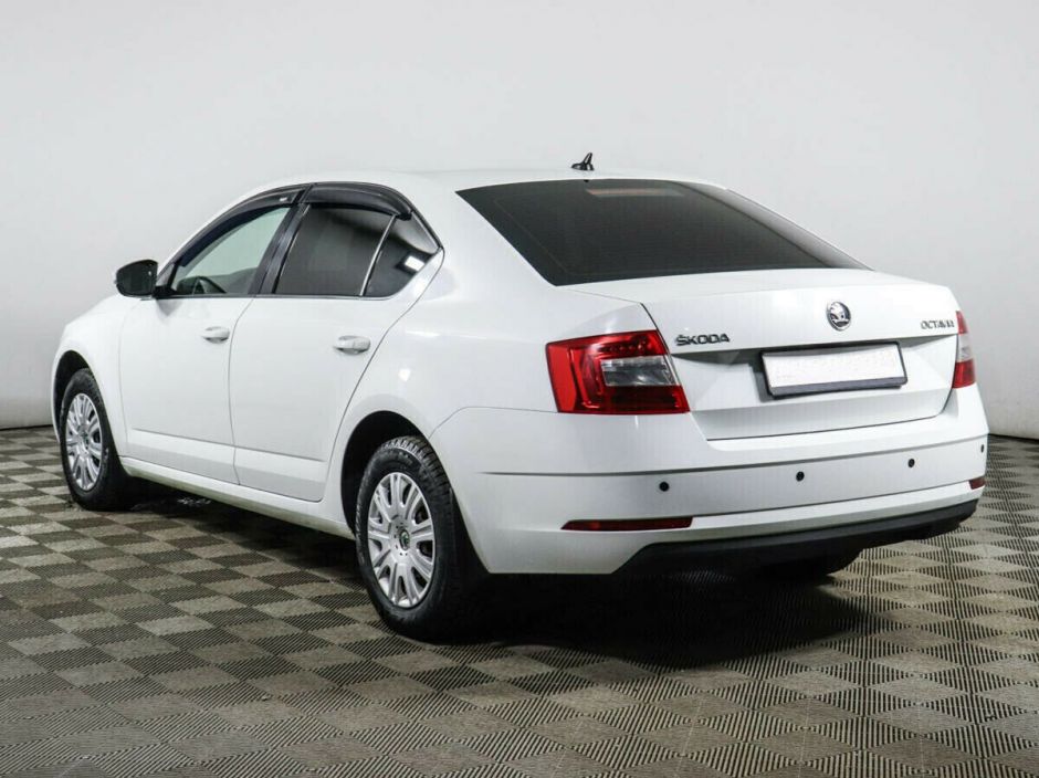 Skoda Octavia, 1.6 л, АТ, 2019 фото 5