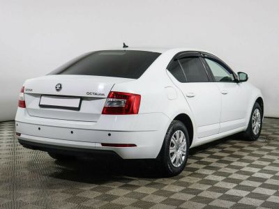 Skoda Octavia, 1.6 л, АКПП, 2019 фото 6